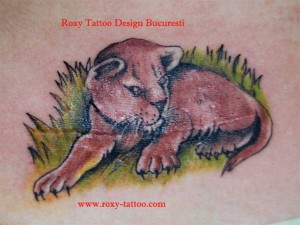 tigru-roxy-tatuaje acoperire cicatrice operatie arsura tatuaje