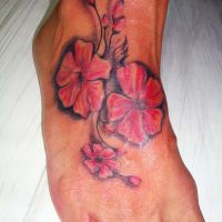 modele-tatuaje-glezna-floare