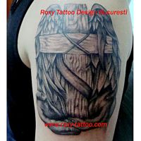 modele-tatuaje-mana-aripi-religios
