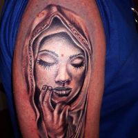 portret femeie roxy tatuaje