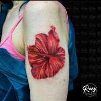 tatuaj fete floare