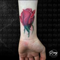 tatuaj fete trandafir