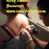 tatuaje-fete-spate-salon